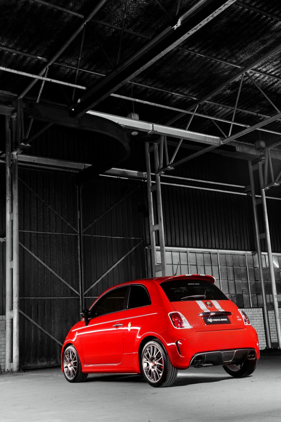  Abarth 695 Tributo Ferrari 2012 года  (ZA) (фото 16 из 24)